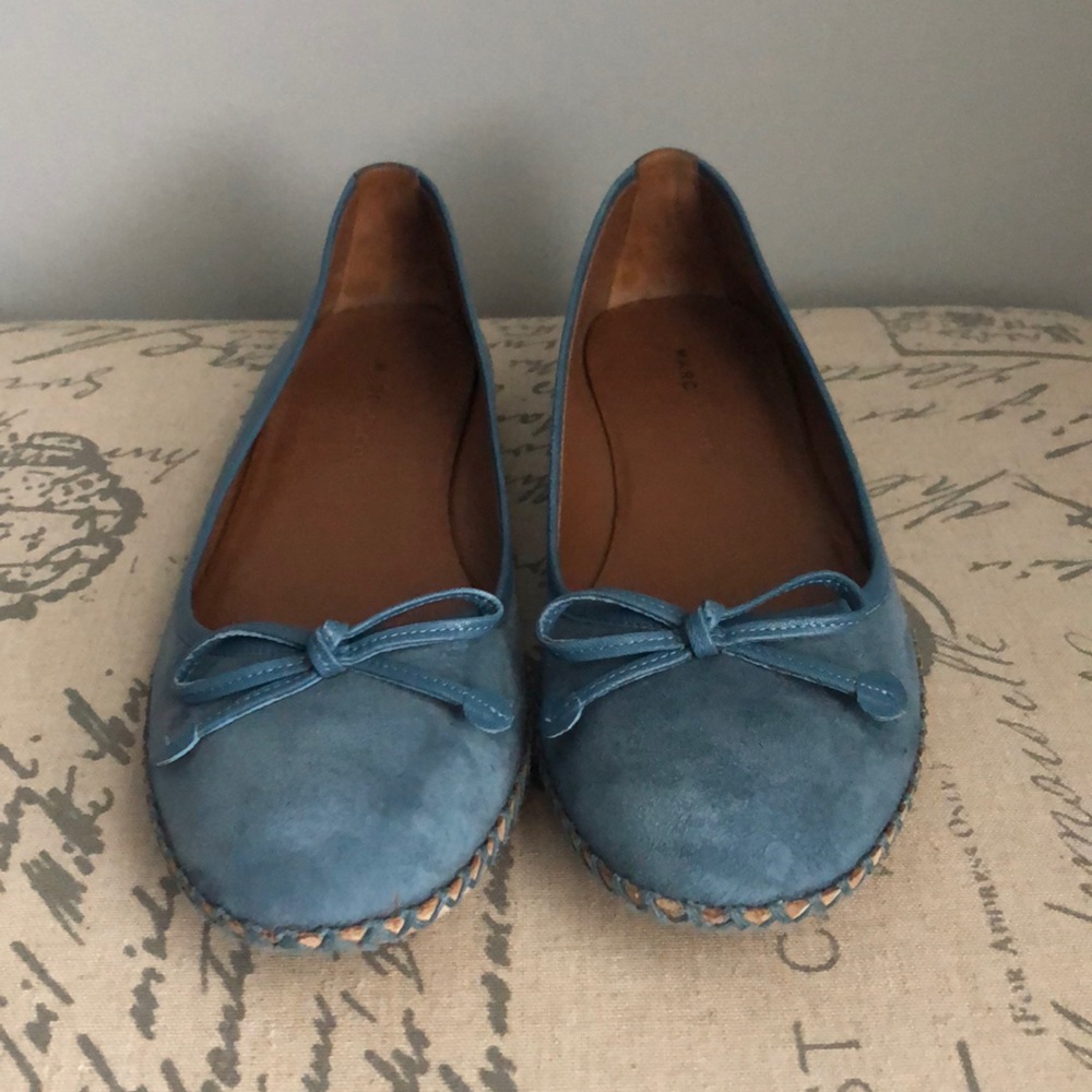 Marc Jacobs light blue suede flats